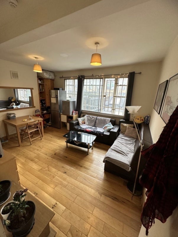 Room Pentonville Road in Greater London