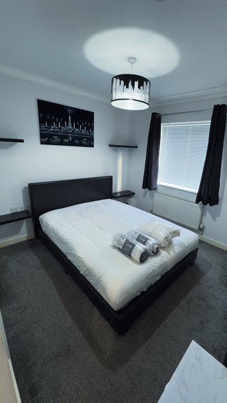 Room Clarence Grove Road in Weston-super-Mare