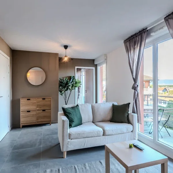 Appartement Rue des Écoles à Ville-la-Grand