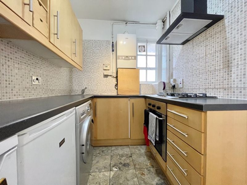 Flat Frampton Street in City of Westminster