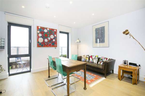 Flat Chatham Place in Greater London