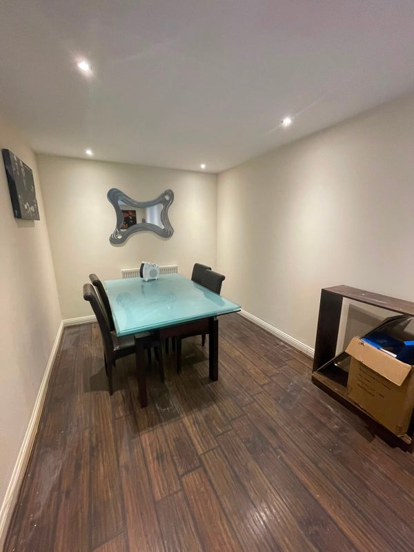 Room Watkin Road in Leicester