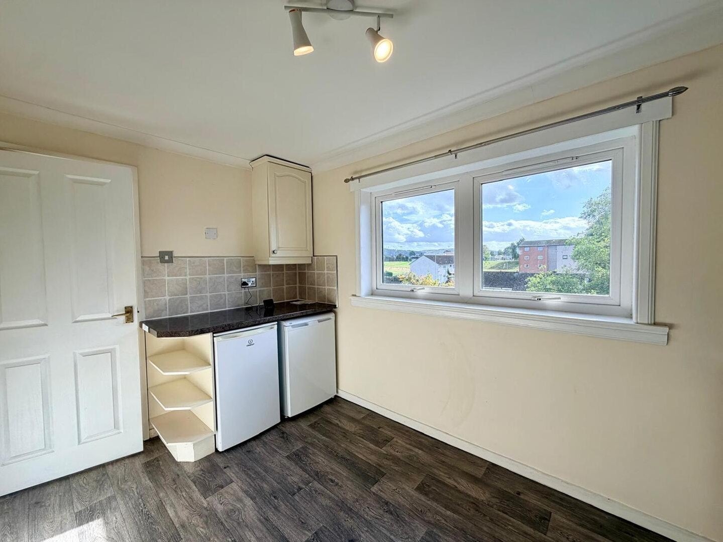 Flat May Place in Perth