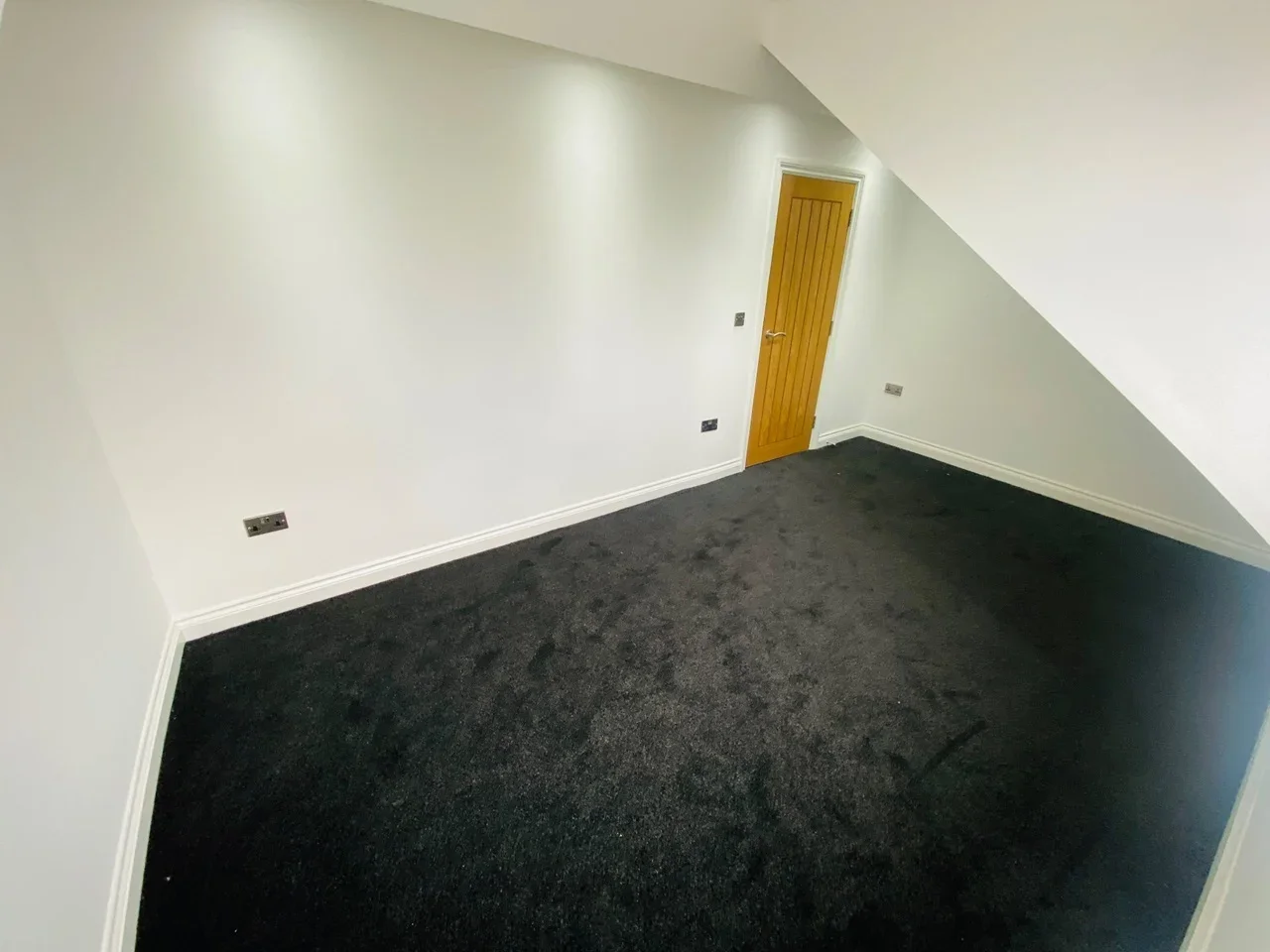 Flat Ashleigh Road in Leicester
