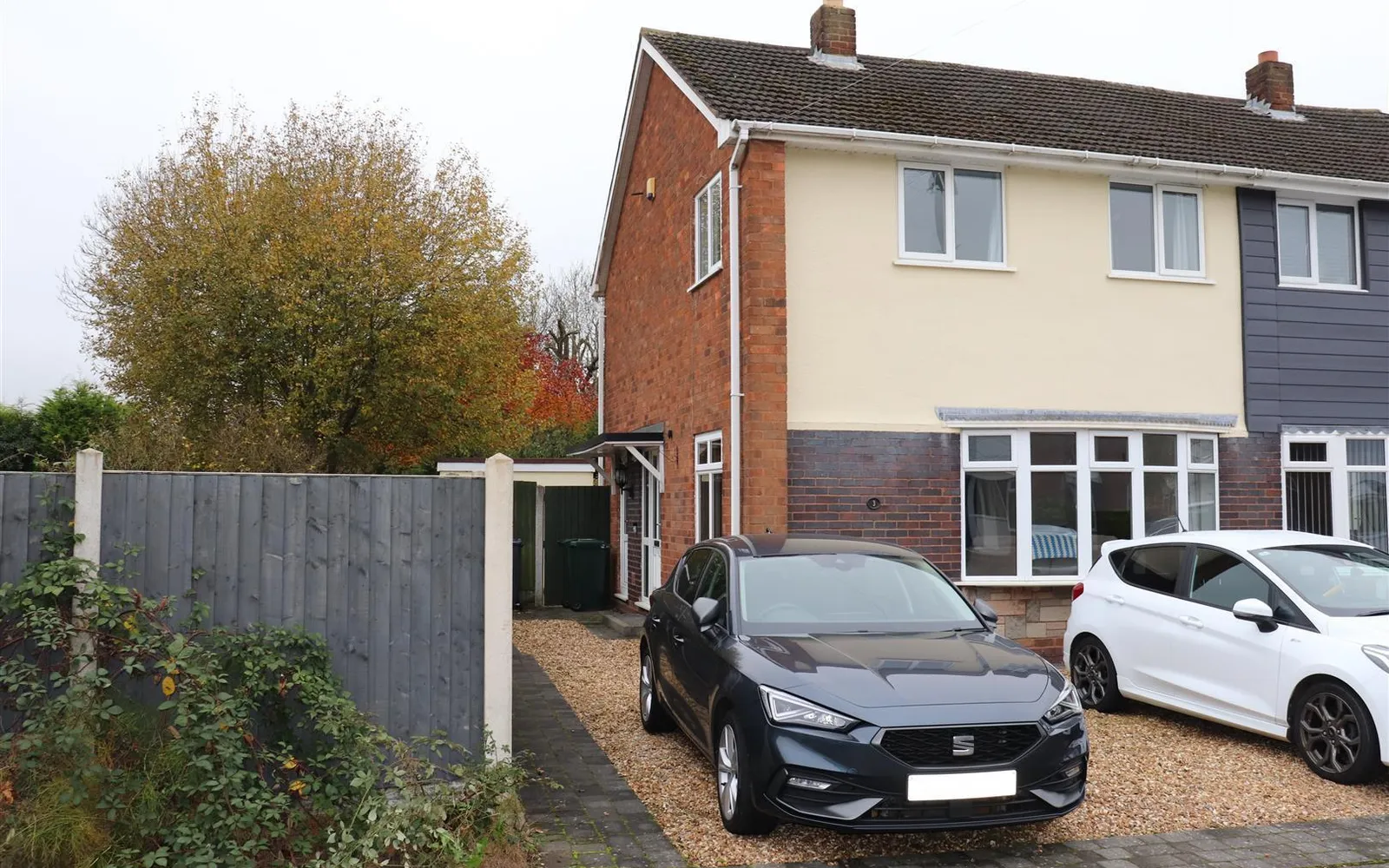 House Dartmouth Drive in Aldridge