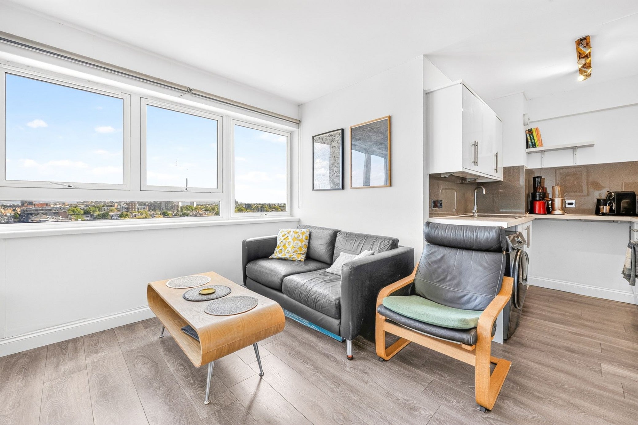 Flat Seven Sisters Road in Greater London