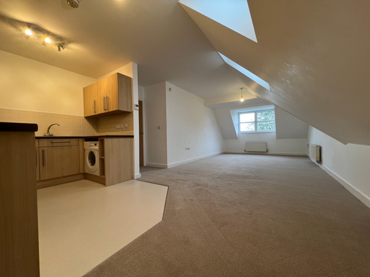 Flat Prenton Lane in Prenton