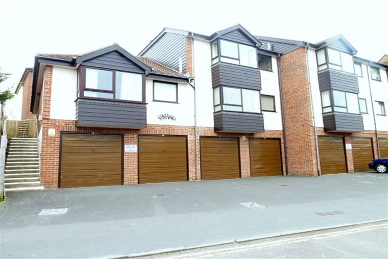 Flat Stafford Road in Seaford