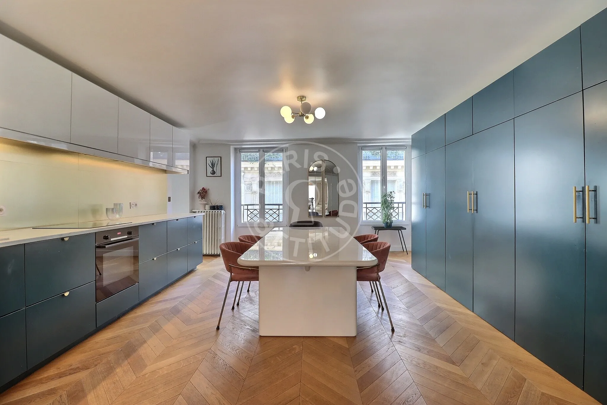 Appartement Rue de Surène à Paris