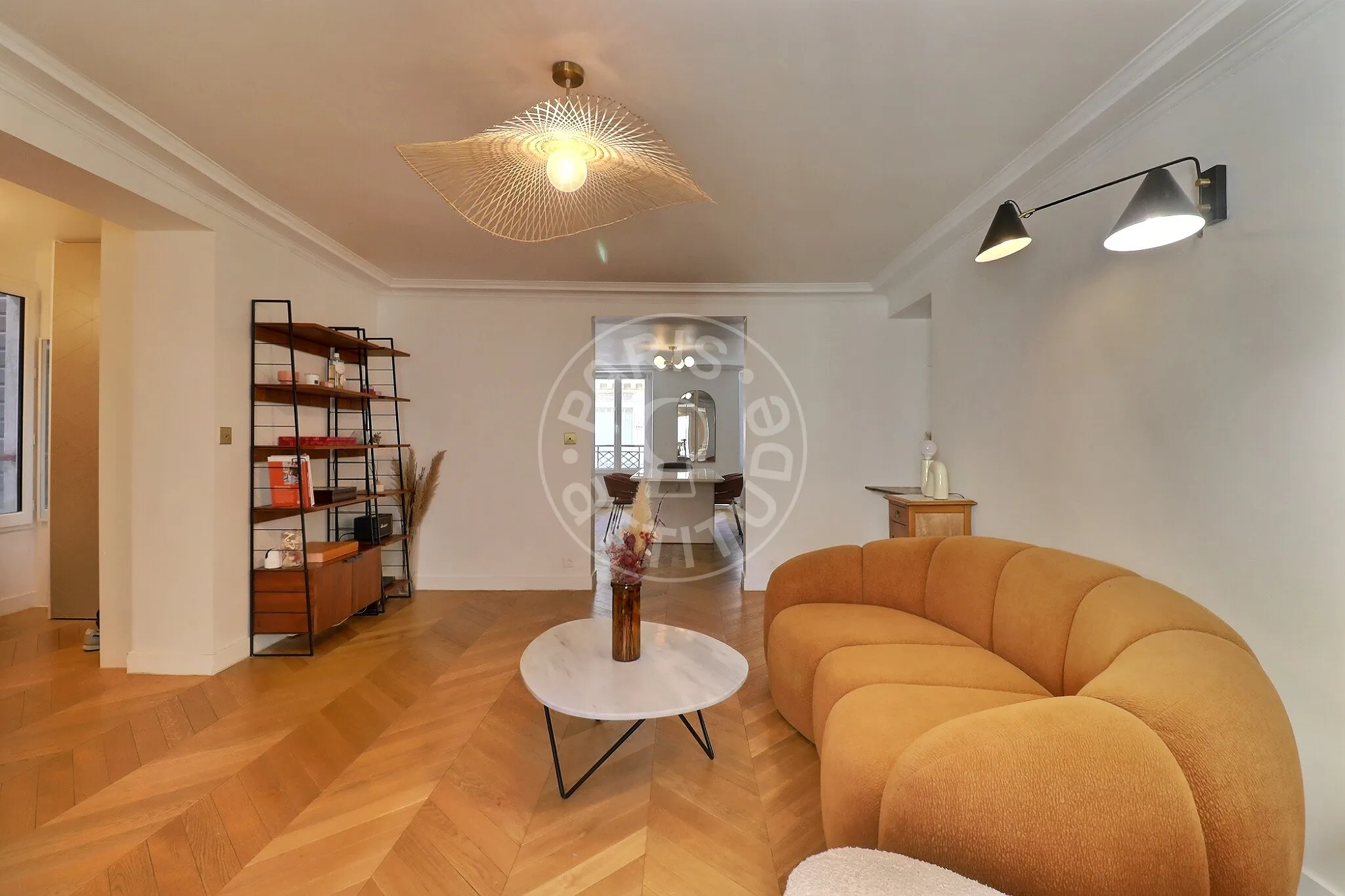 Appartement Rue de Surène à Paris