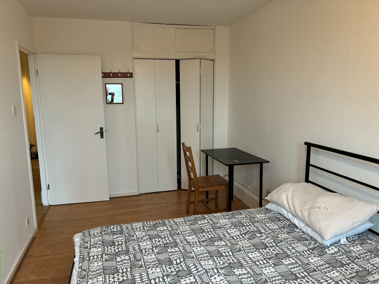 Flat Ludovick Walk in Greater London
