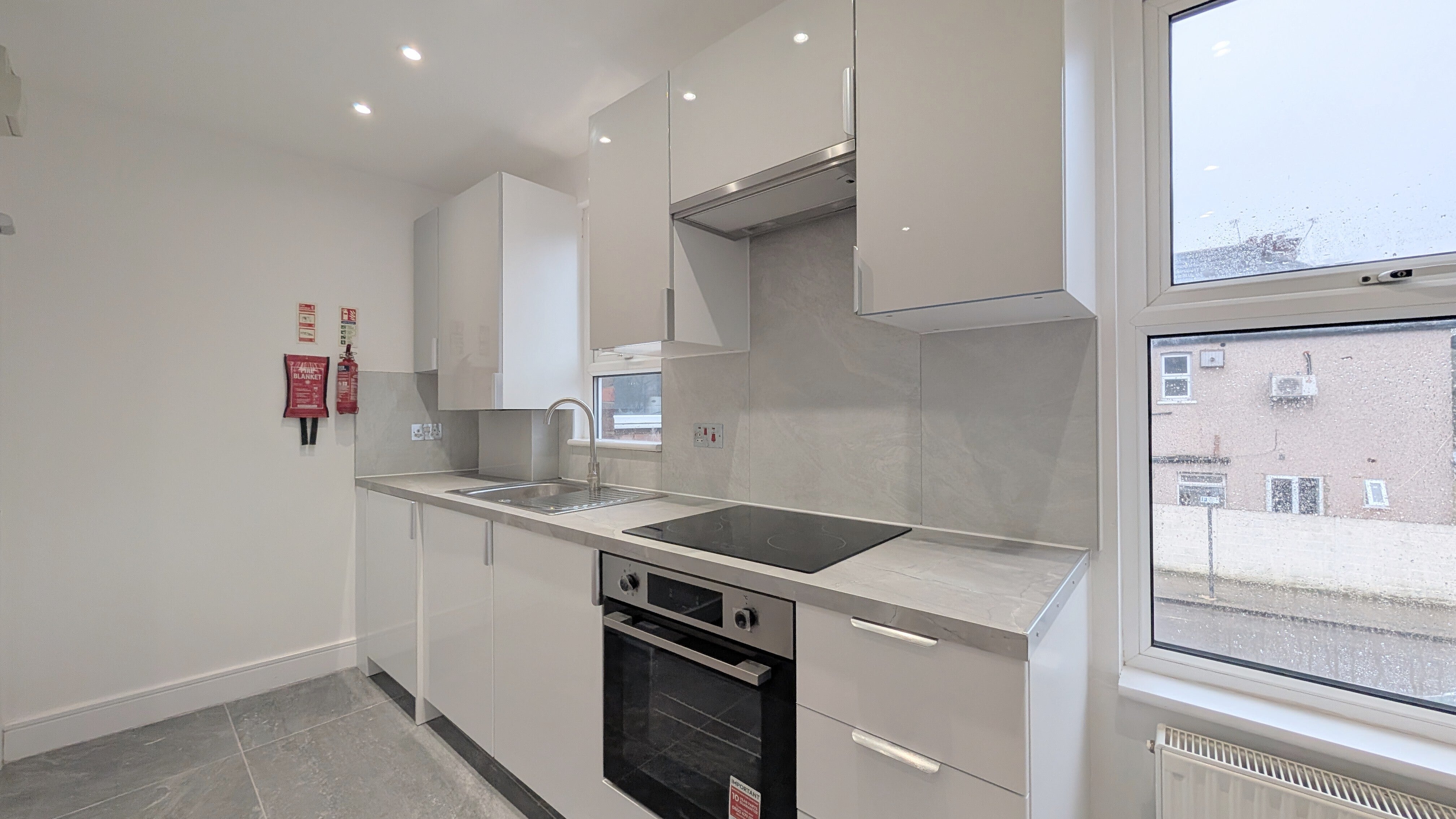 Flat Welldon Crescent in Greater London