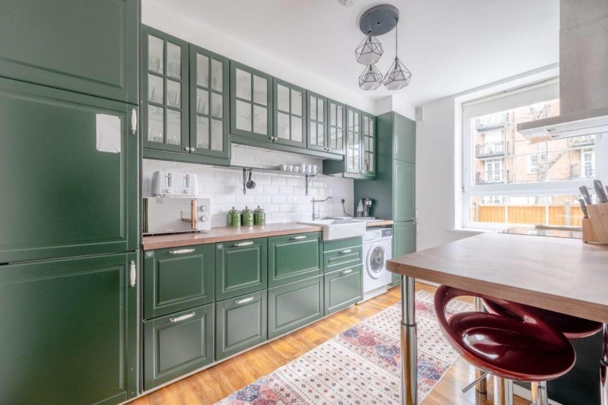 Flat Barnsbury Road in Greater London