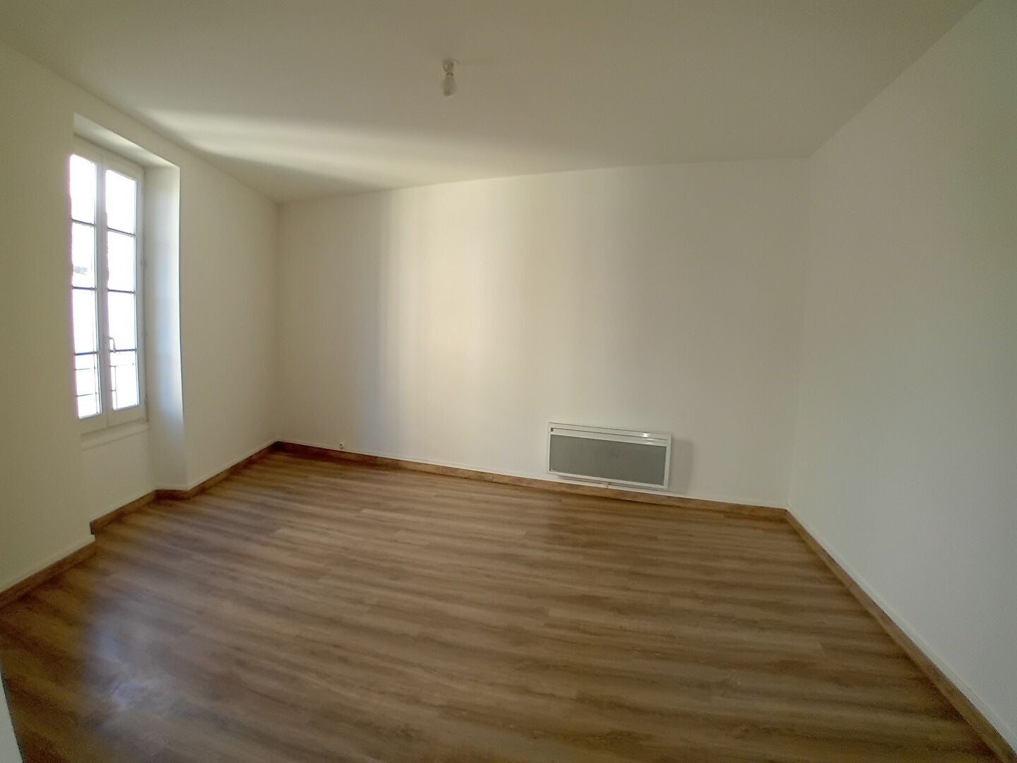 Appartement Rue Victor Hugo à Barbezieux-Saint-Hilaire