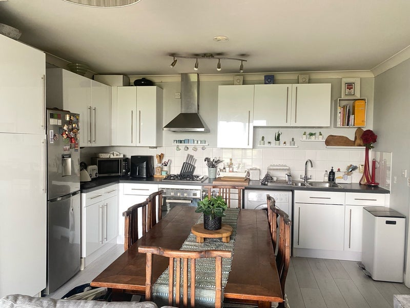 Room Benyon Road in Greater London