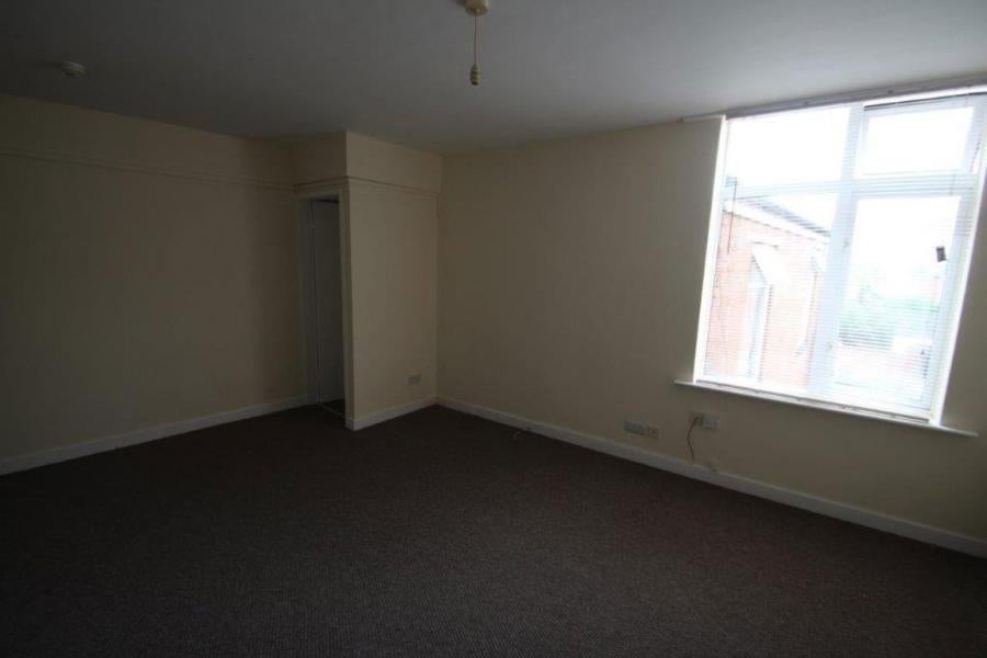 Flat Fosse Road South in Leicester