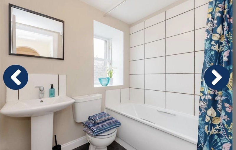 Room Deanhaugh Street in City of Edinburgh