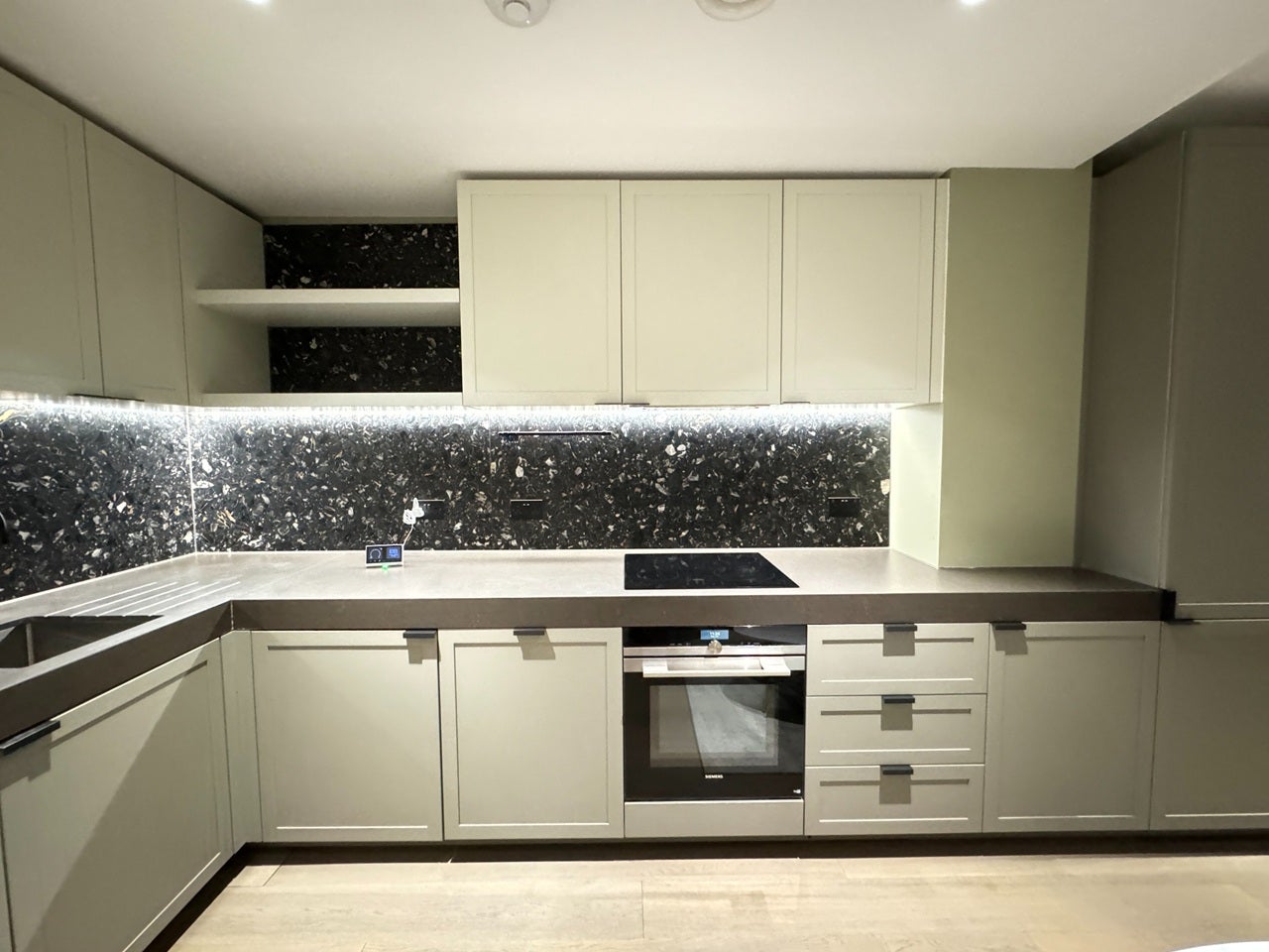 Flat Cutter Lane in Greater London