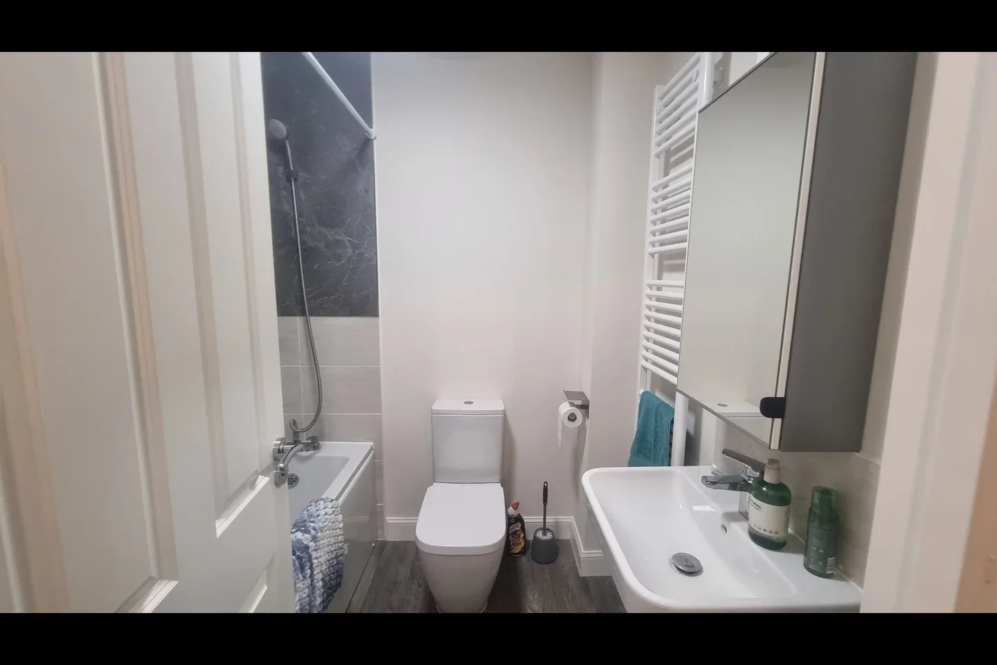 Room Weston Road in Aston Clinton