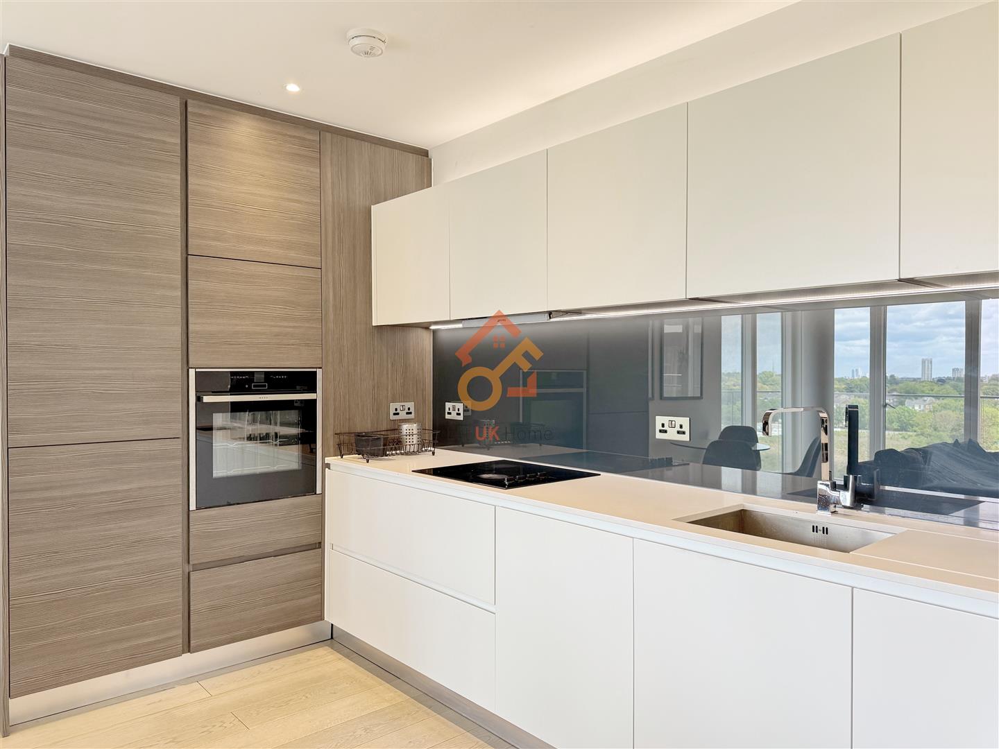 Flat Pegler Square in London