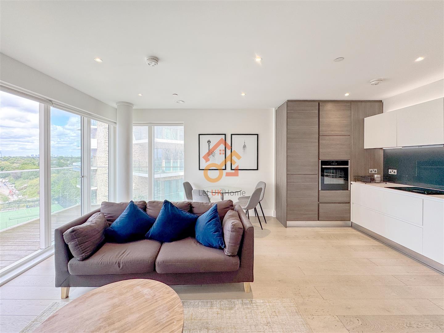 Flat Pegler Square in London
