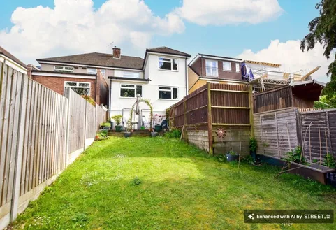 Flat Mountfield Road in Dacorum