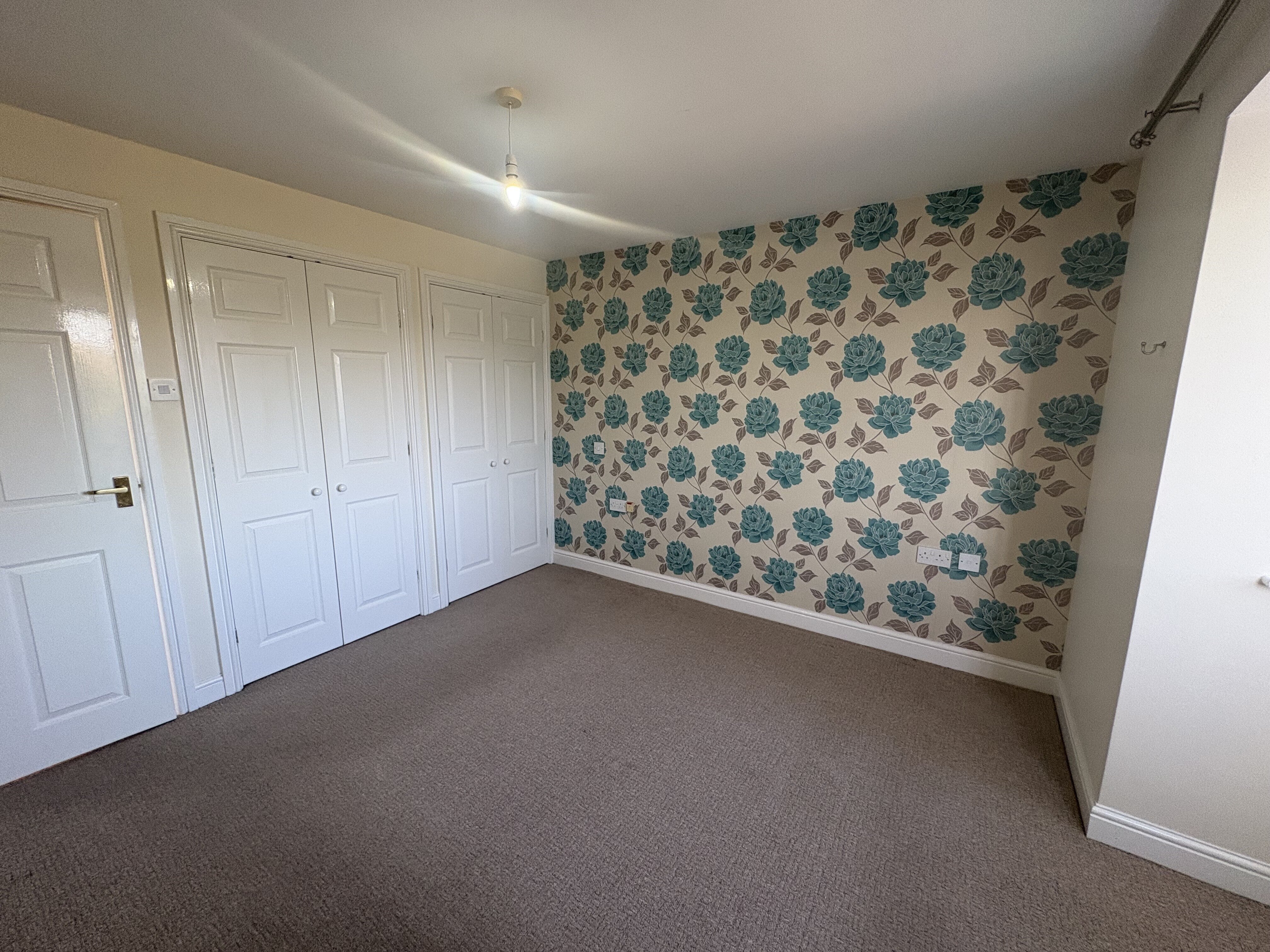 Flat Pinchfield Lane in Rotherham