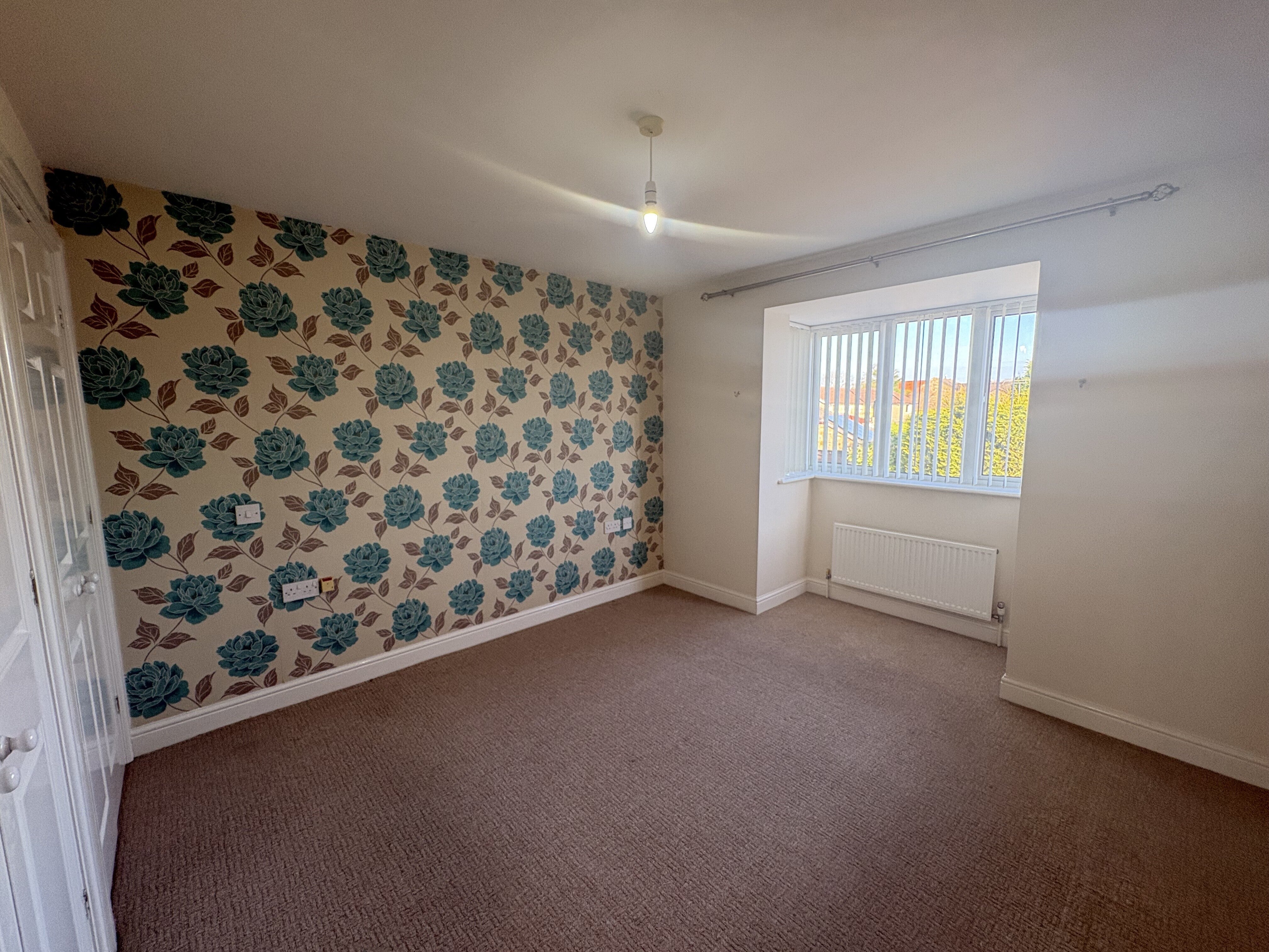 Flat Pinchfield Lane in Rotherham