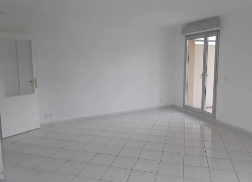 Flat Rue du Colonel Langlois in Pont-l'Évêque