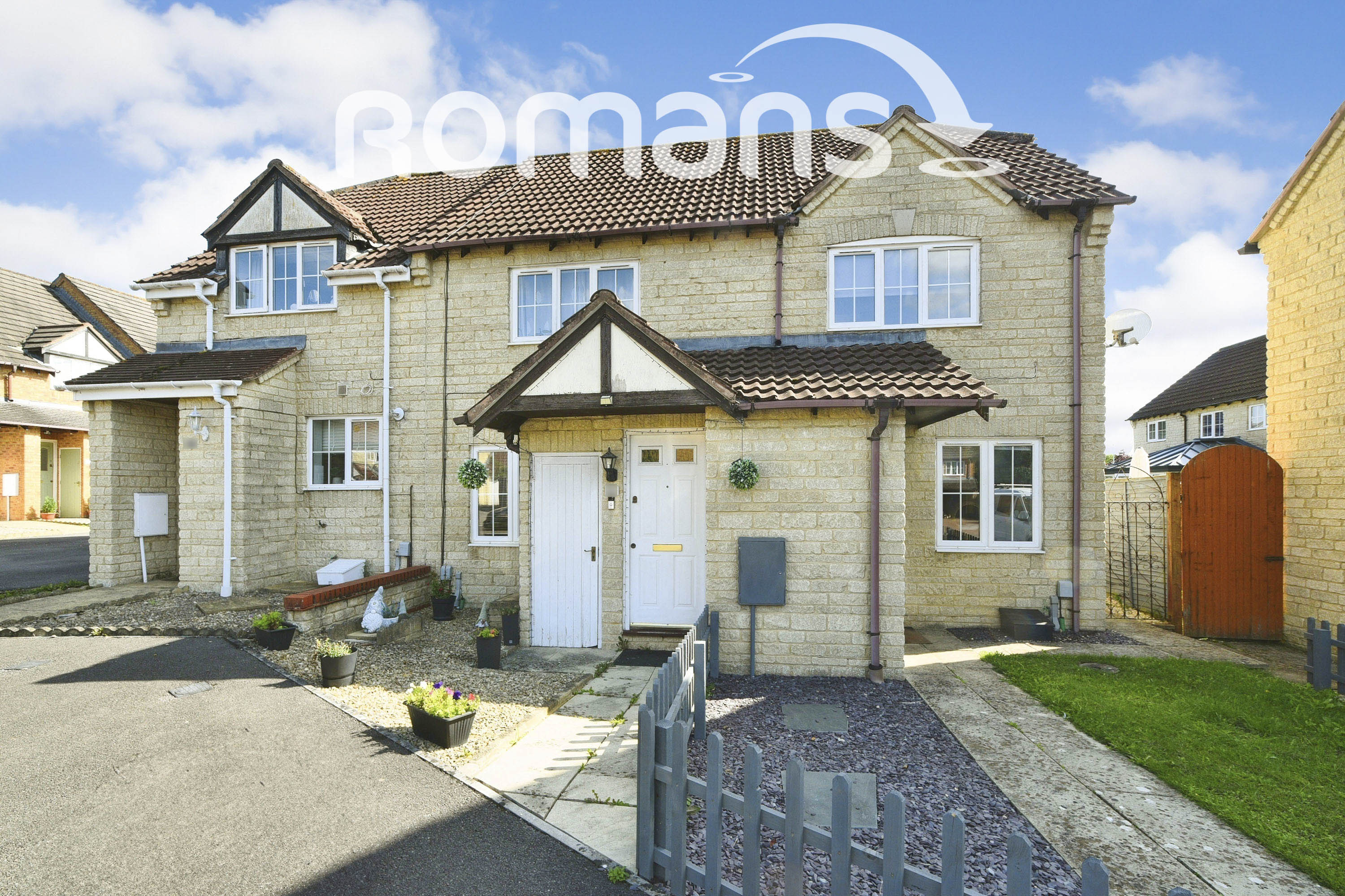 House Gamekeepers Close in Blunsdon St Andrew