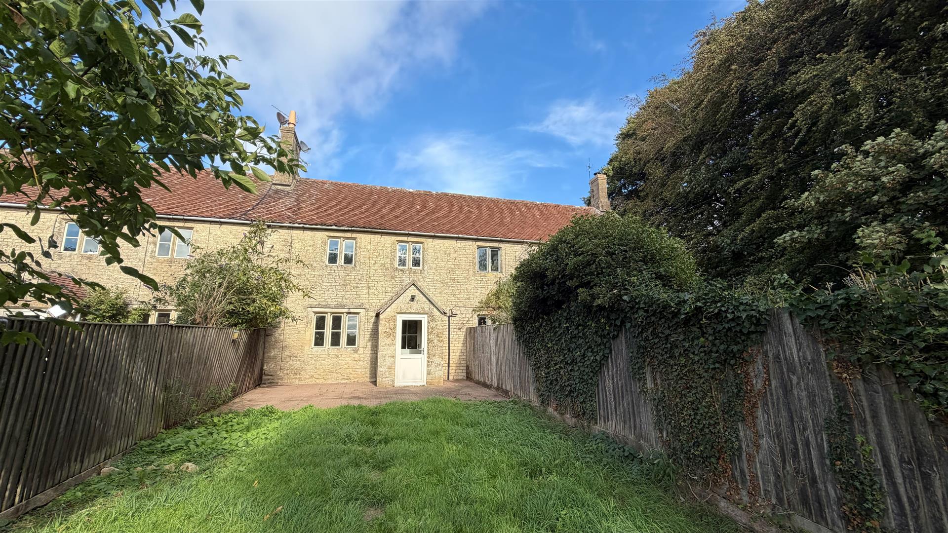 House B4425 in Cotswold District