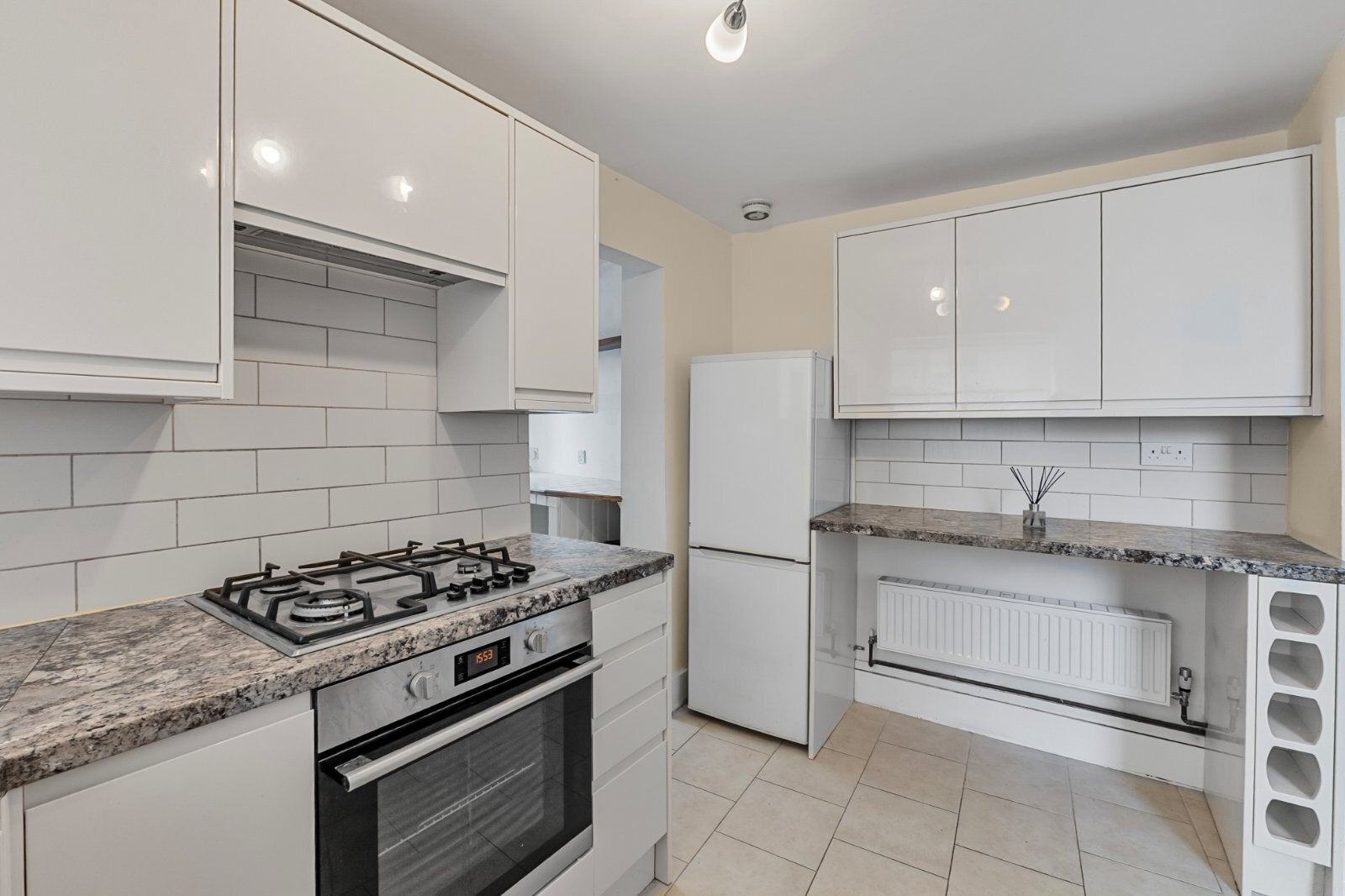Flat Galesbury Road in Greater London