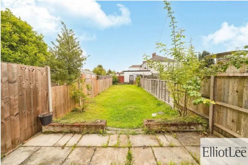 House Eastcote Lane in Greater London