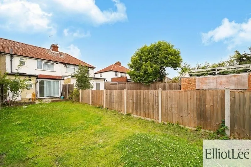 House Eastcote Lane in Greater London