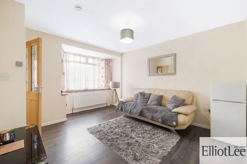 House Eastcote Lane in Greater London