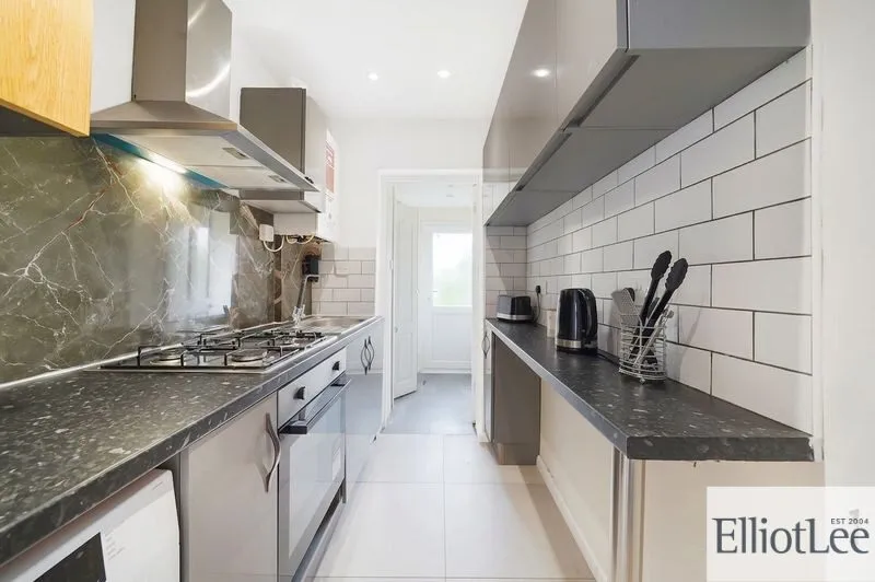 House Eastcote Lane in Greater London