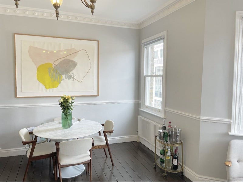 Room Crewdson Road in Greater London