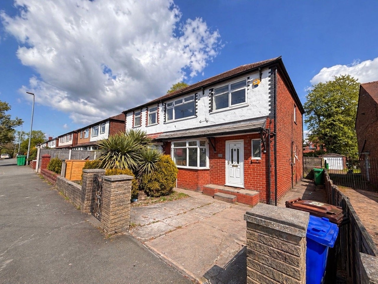 House Cedric Road in Manchester