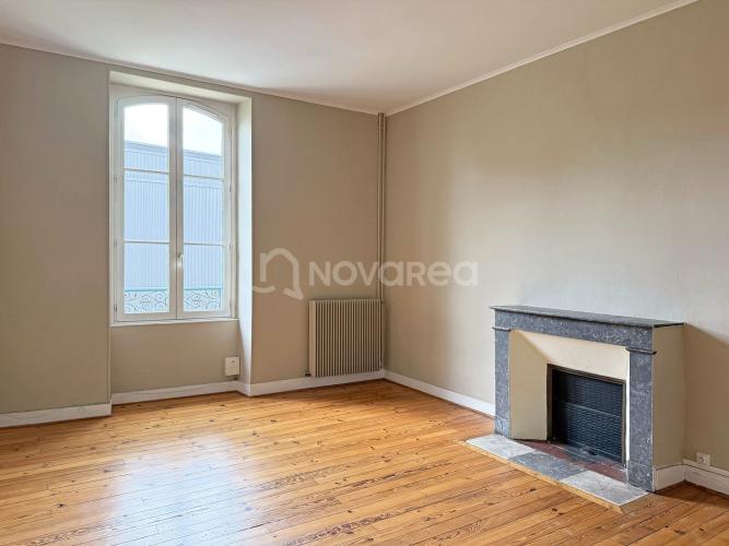 Appartement Place du Foirail à Pau