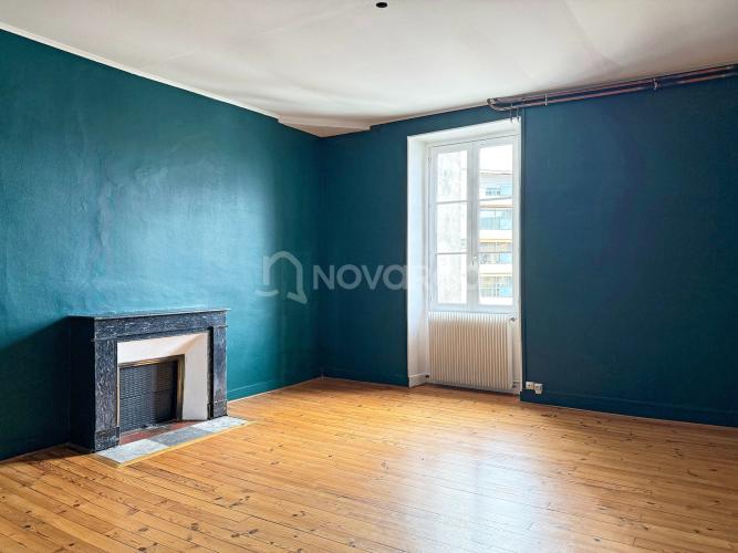 Appartement Place du Foirail à Pau