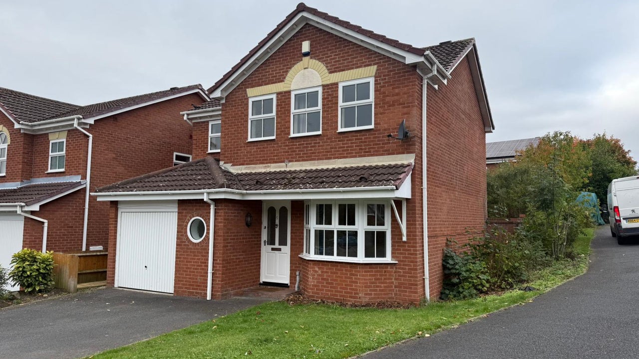 House Hemsworth Way in Shrewsbury