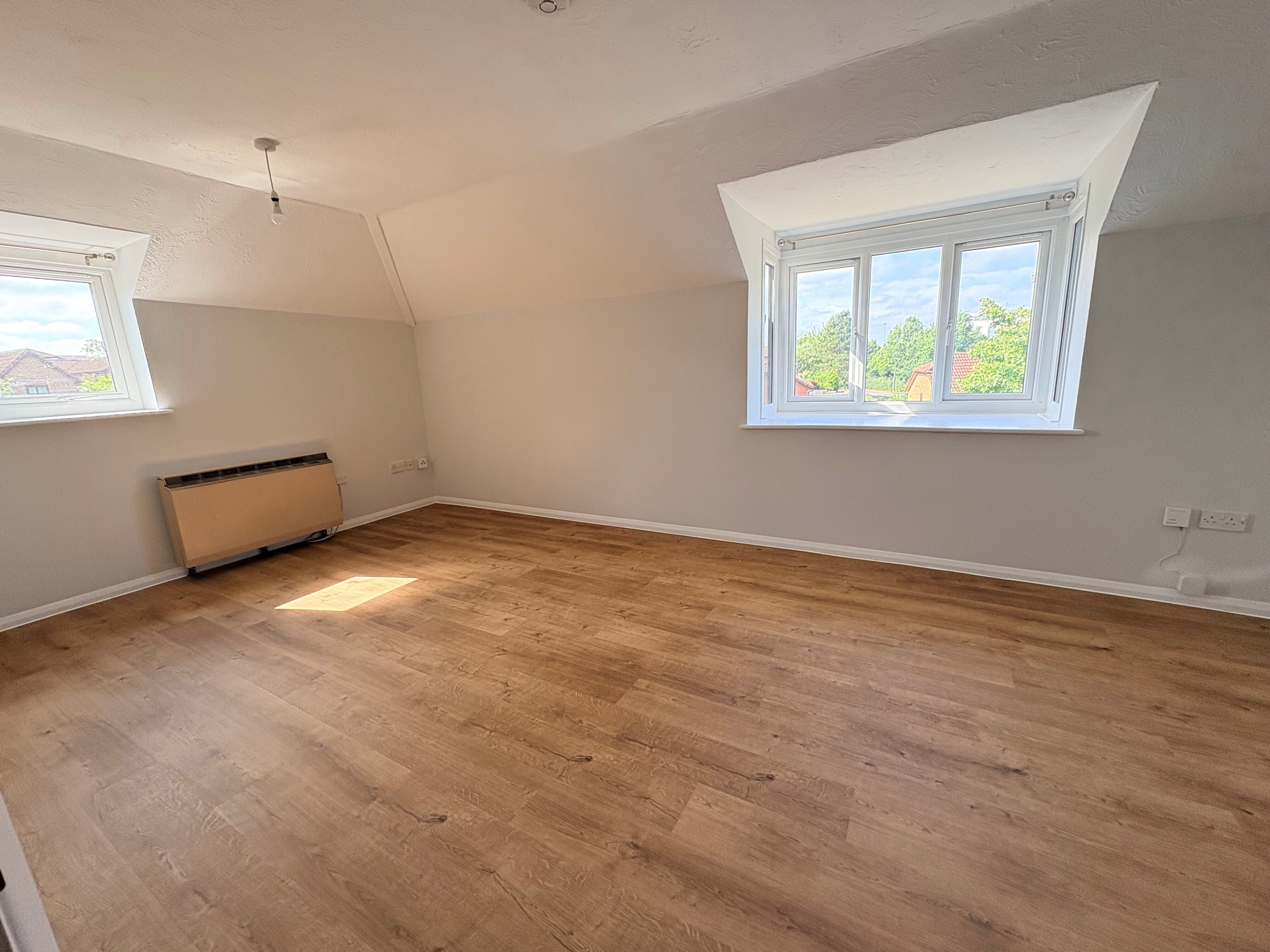 Flat Whitley Mead in Bristol