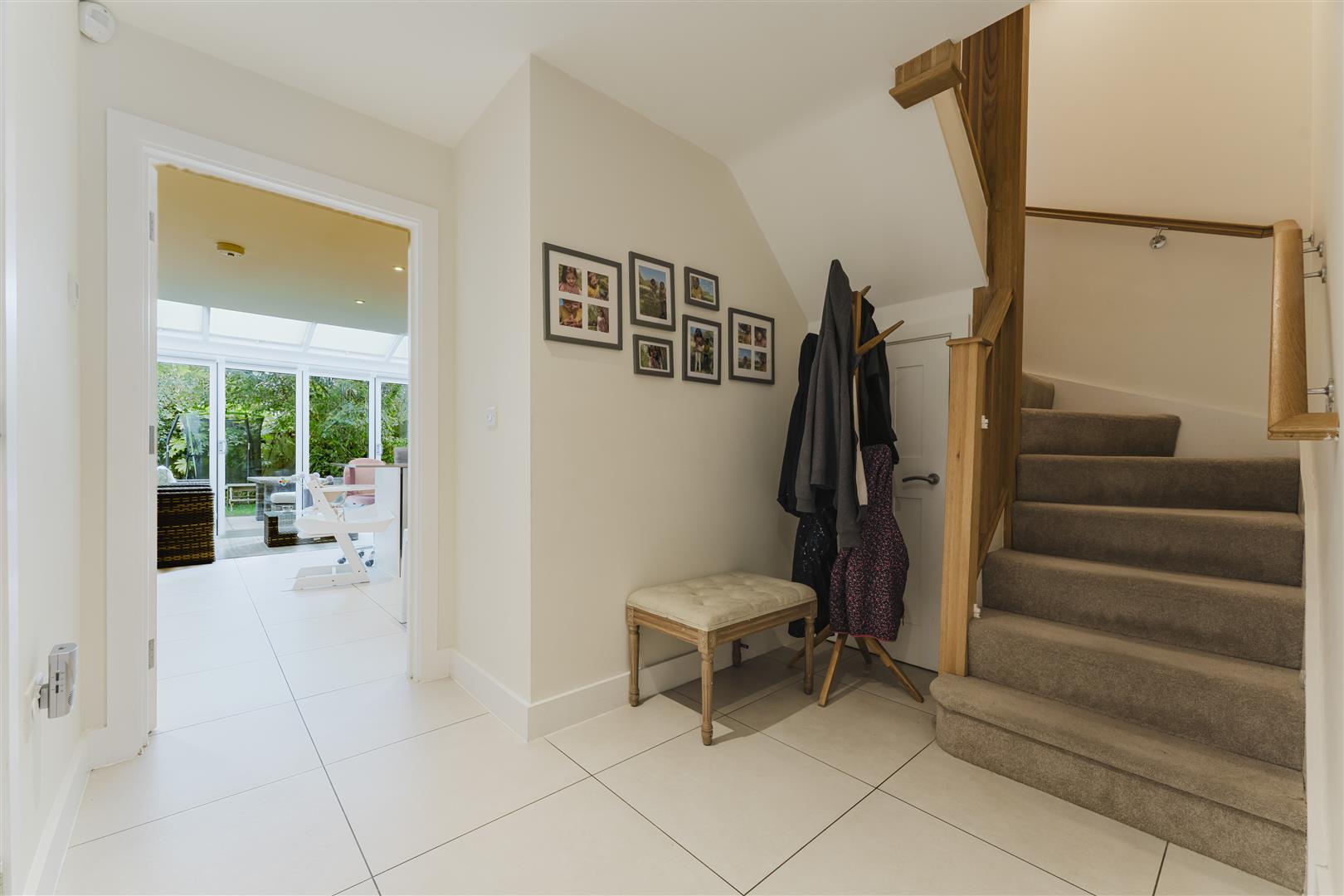 House Apsley Walk in Richings Park