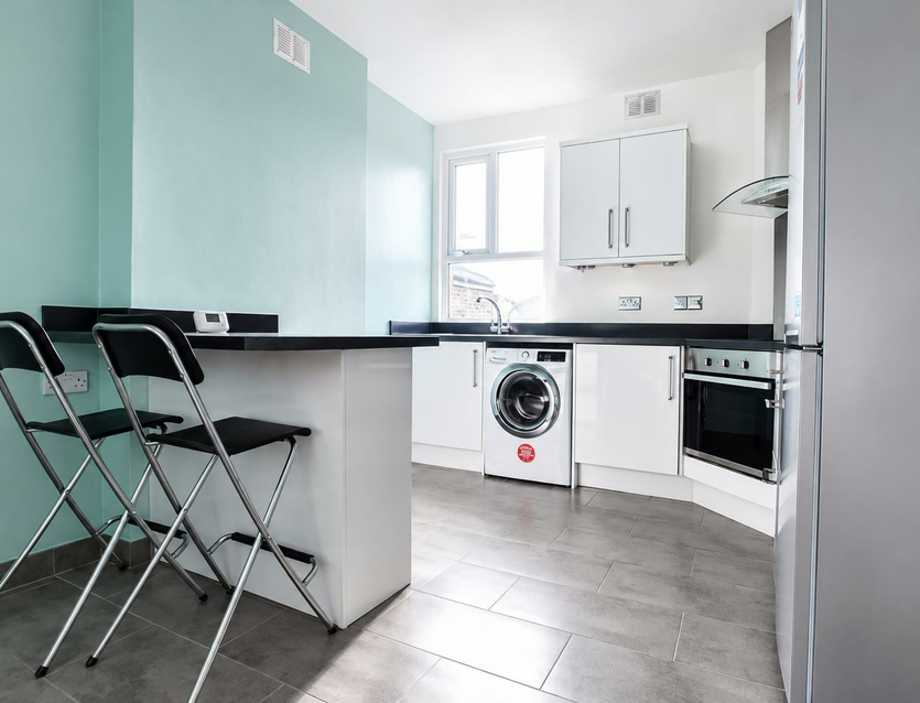 Flat Myddleton Road in Greater London