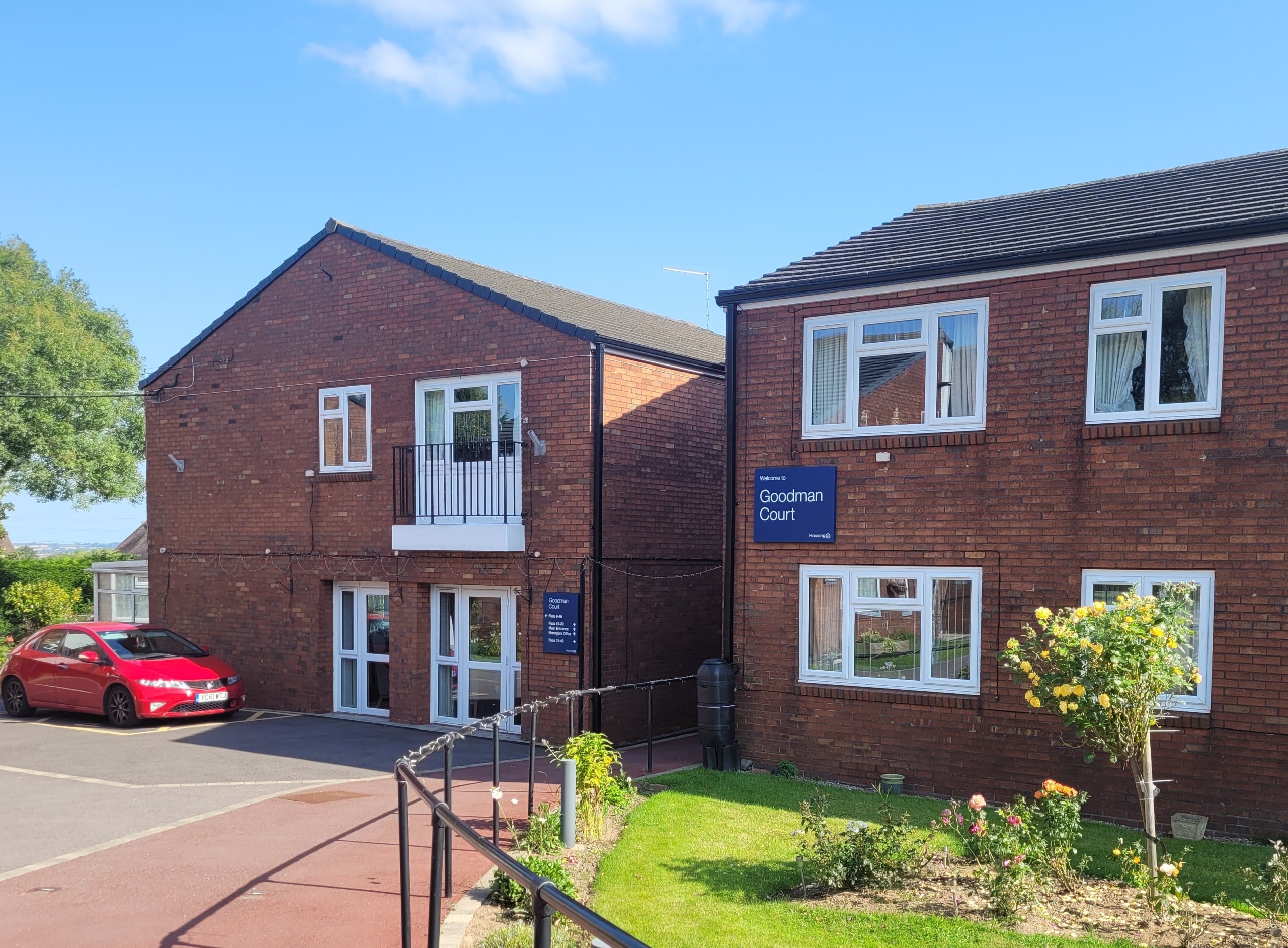 Flat Central Drive in North East Derbyshire