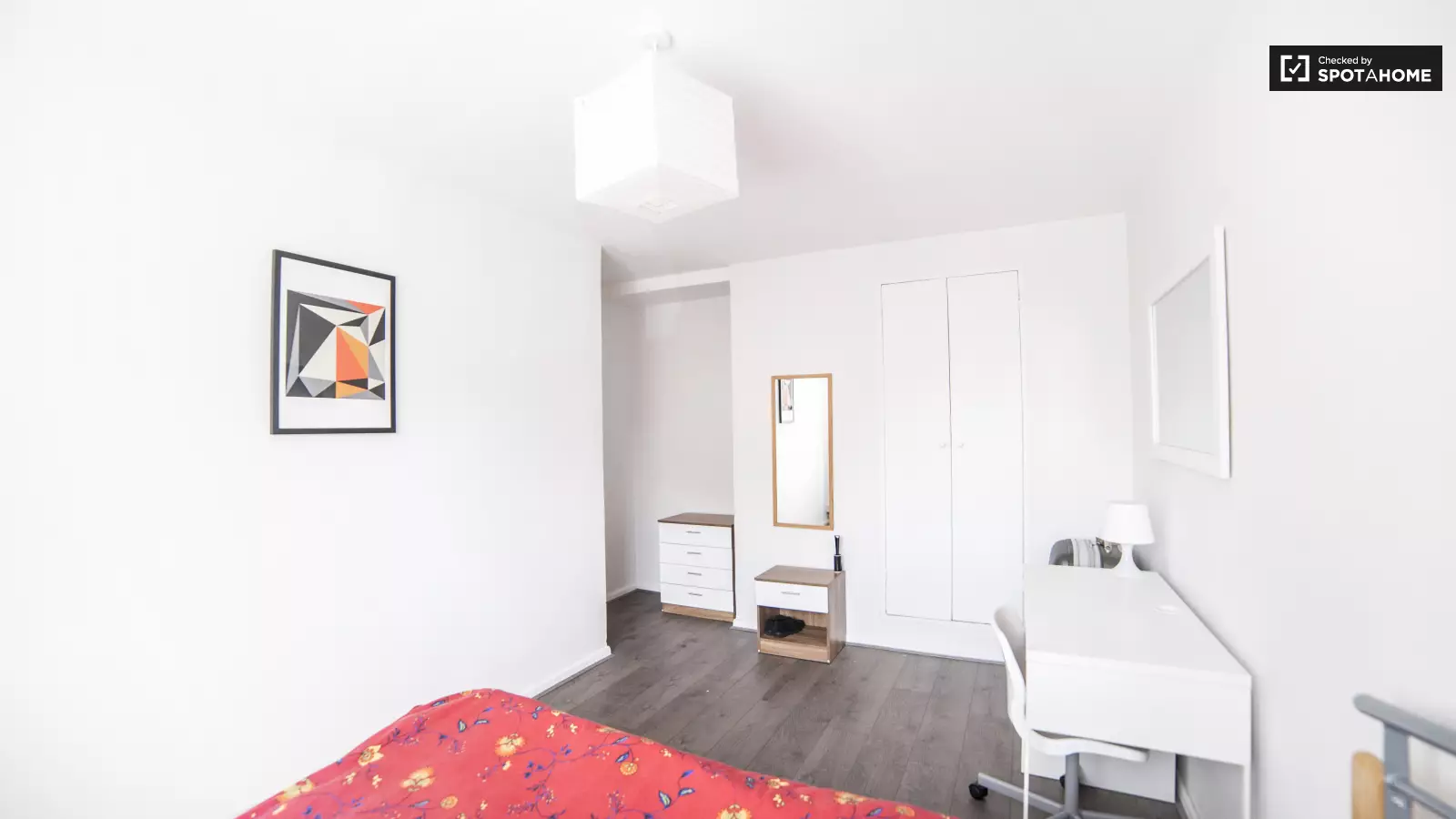 Room Burcham Street in Greater London