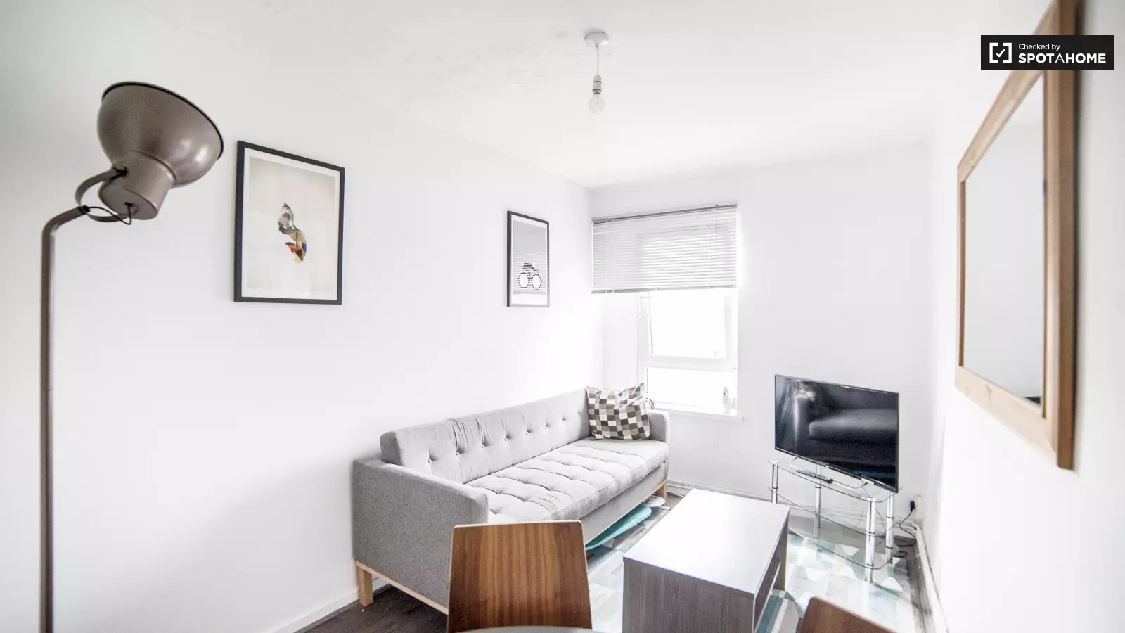 Room Burcham Street in Greater London