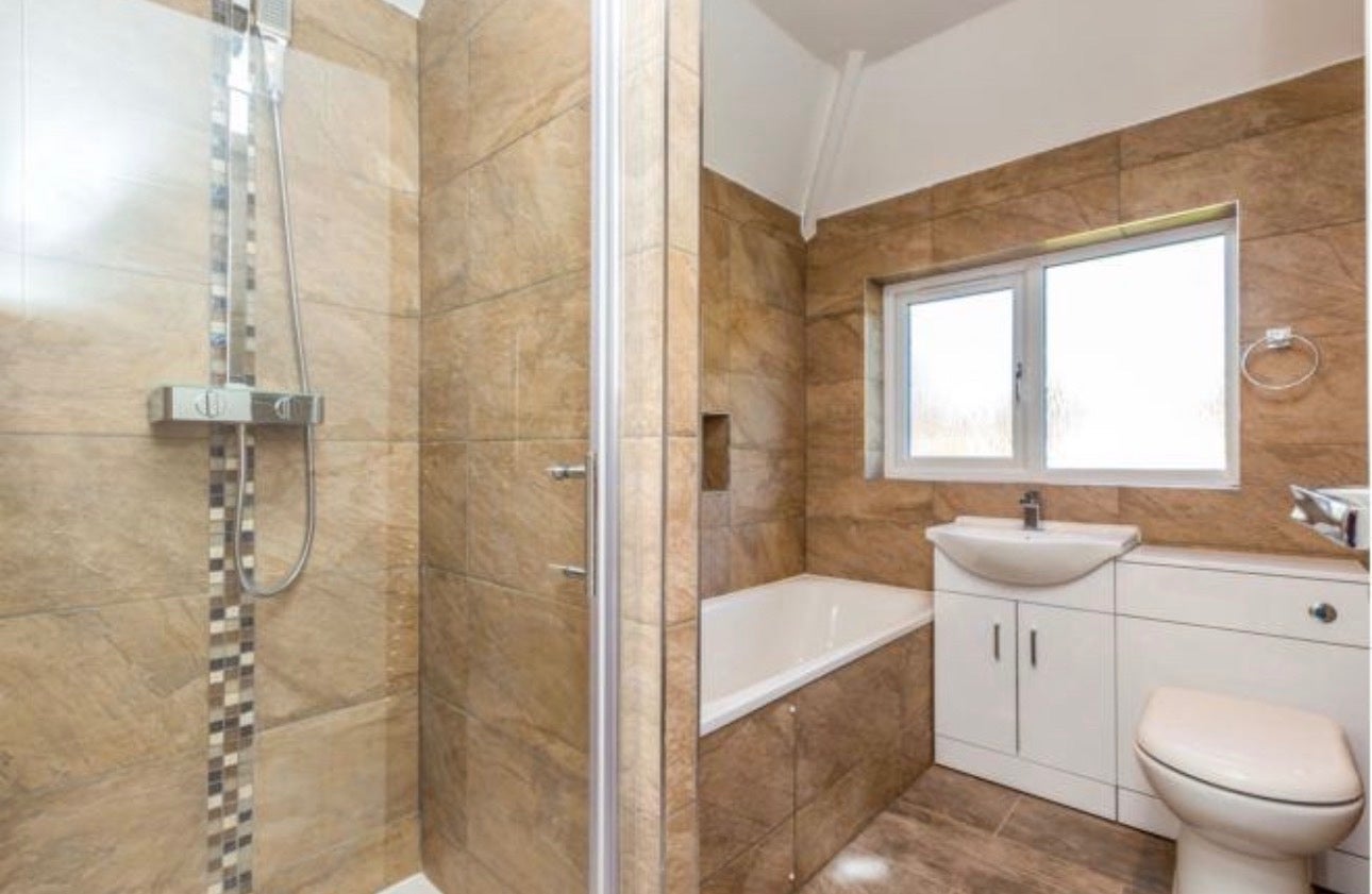 Room Oakdene Road in Watford