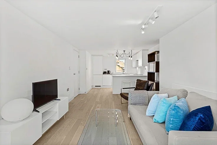 Flat Ebury Street in City of Westminster