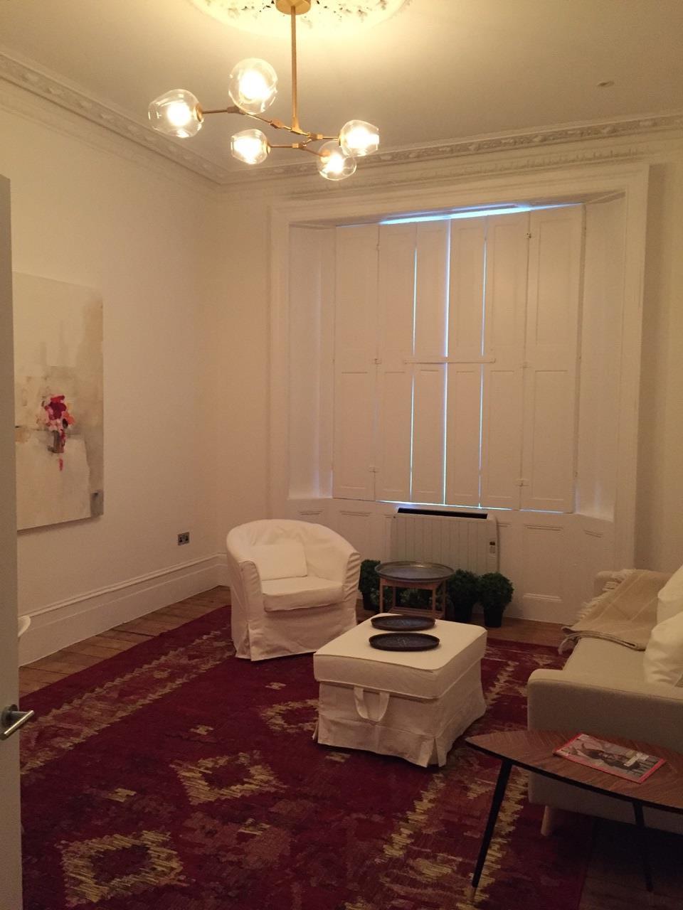 Flat Finborough Road in Greater London